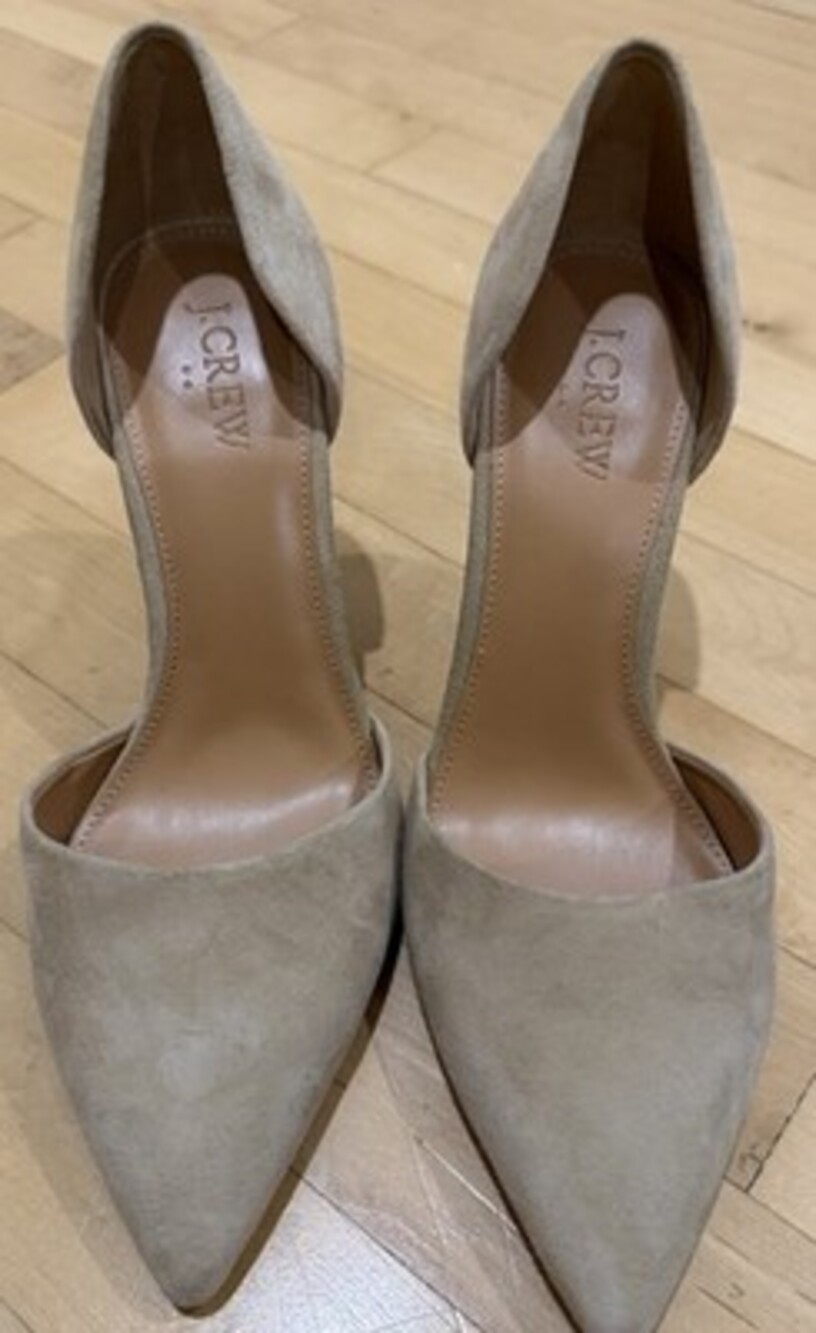 EUC  J. Crew Suede d'Orsay Pointed Toe Pumps Heels Italy Shoes Neutral WOMENS 8